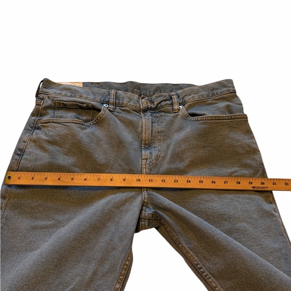 H & M Light denim Slim Fit- Size 36x32 - Picture 4 of 7